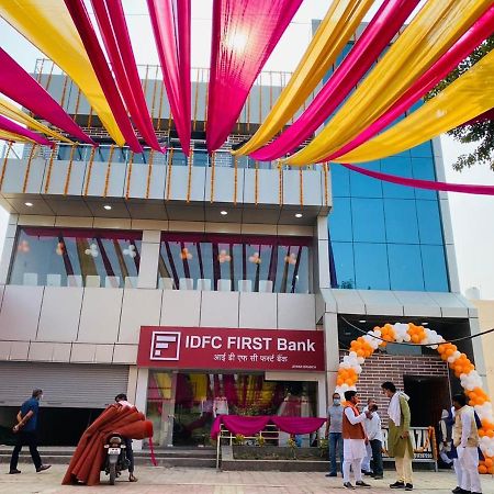 S.R Plaza Hotell Khurja Eksteriør bilde