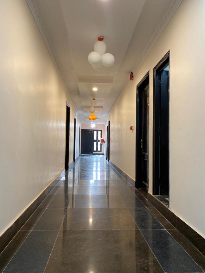 S.R Plaza Hotell Khurja Eksteriør bilde