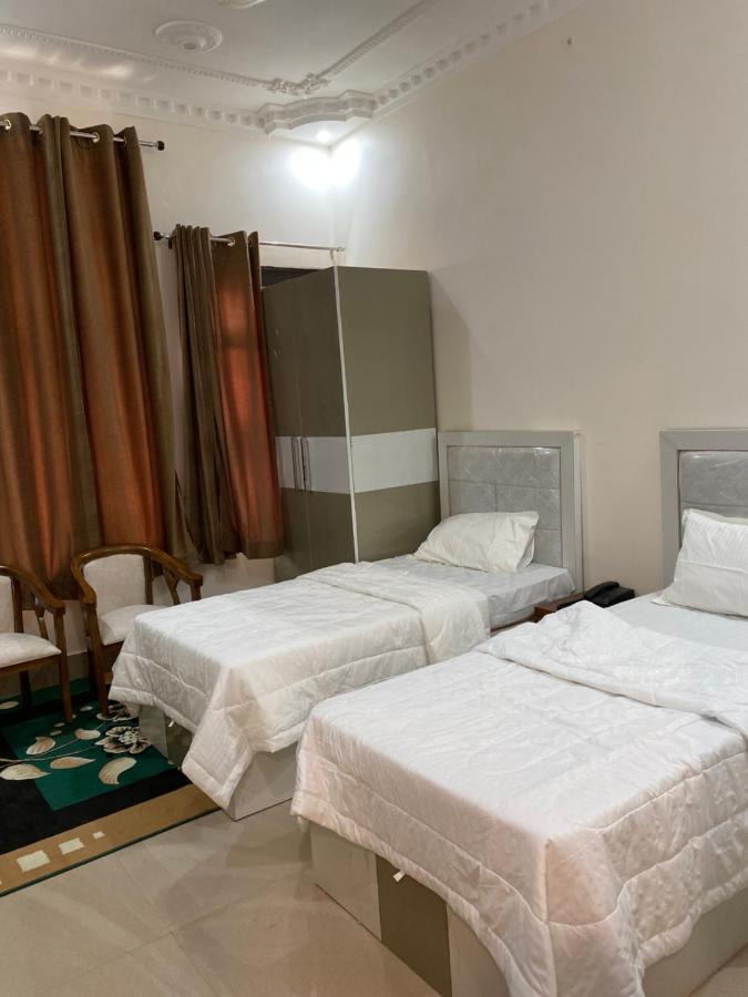 S.R Plaza Hotell Khurja Eksteriør bilde